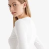 Roam Rib Fitted Long Sleeve Top Roam Rib Fitted Long Sleeve Top